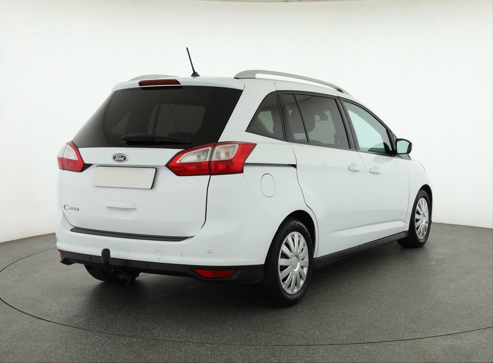 Ford Grand C-MAX, 1.5 TDCi, Automat, 7 míst - fotka 5