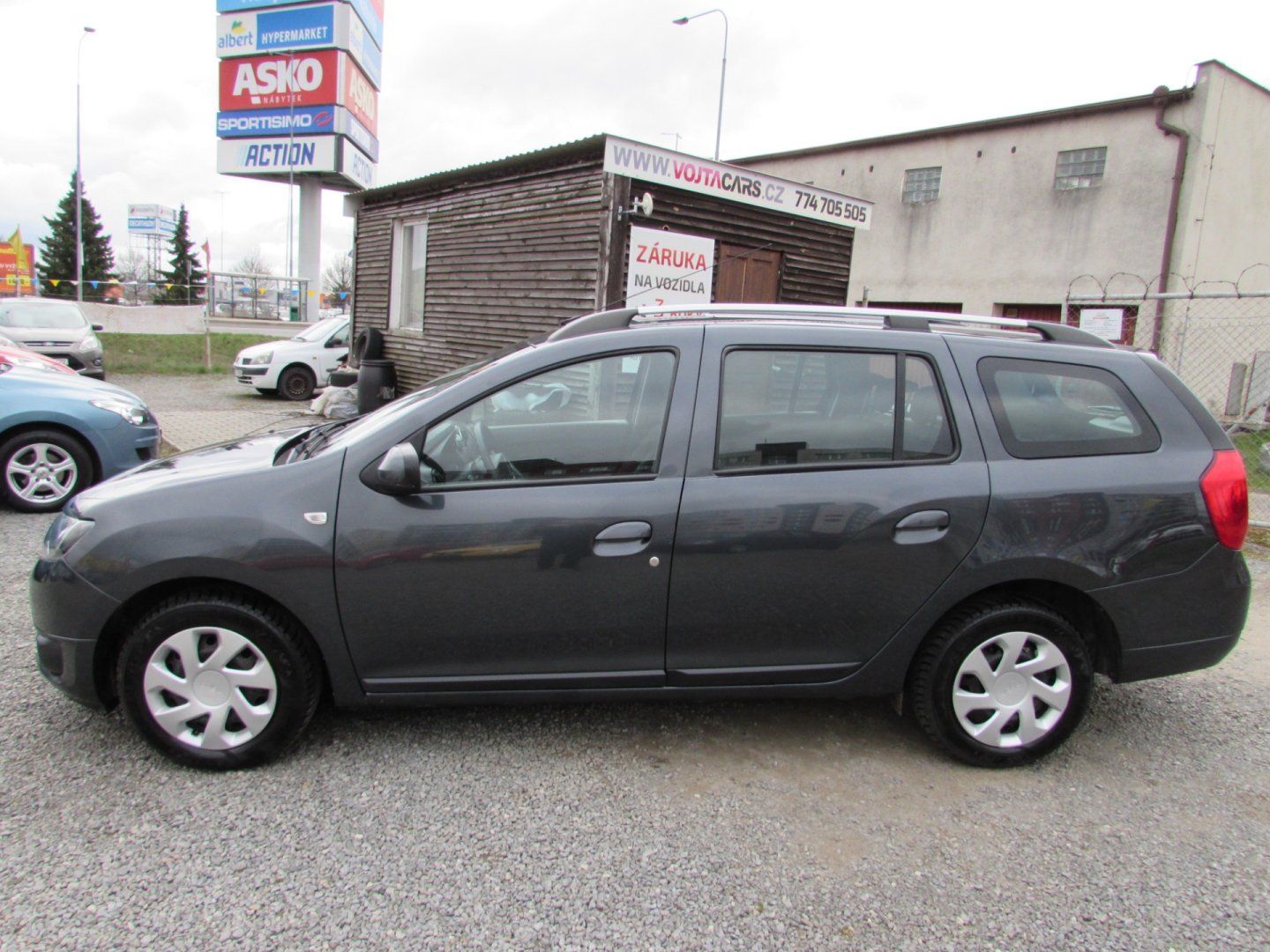 Dacia Logan, 1.2i 54kW, 62.900 km - fotka 4
