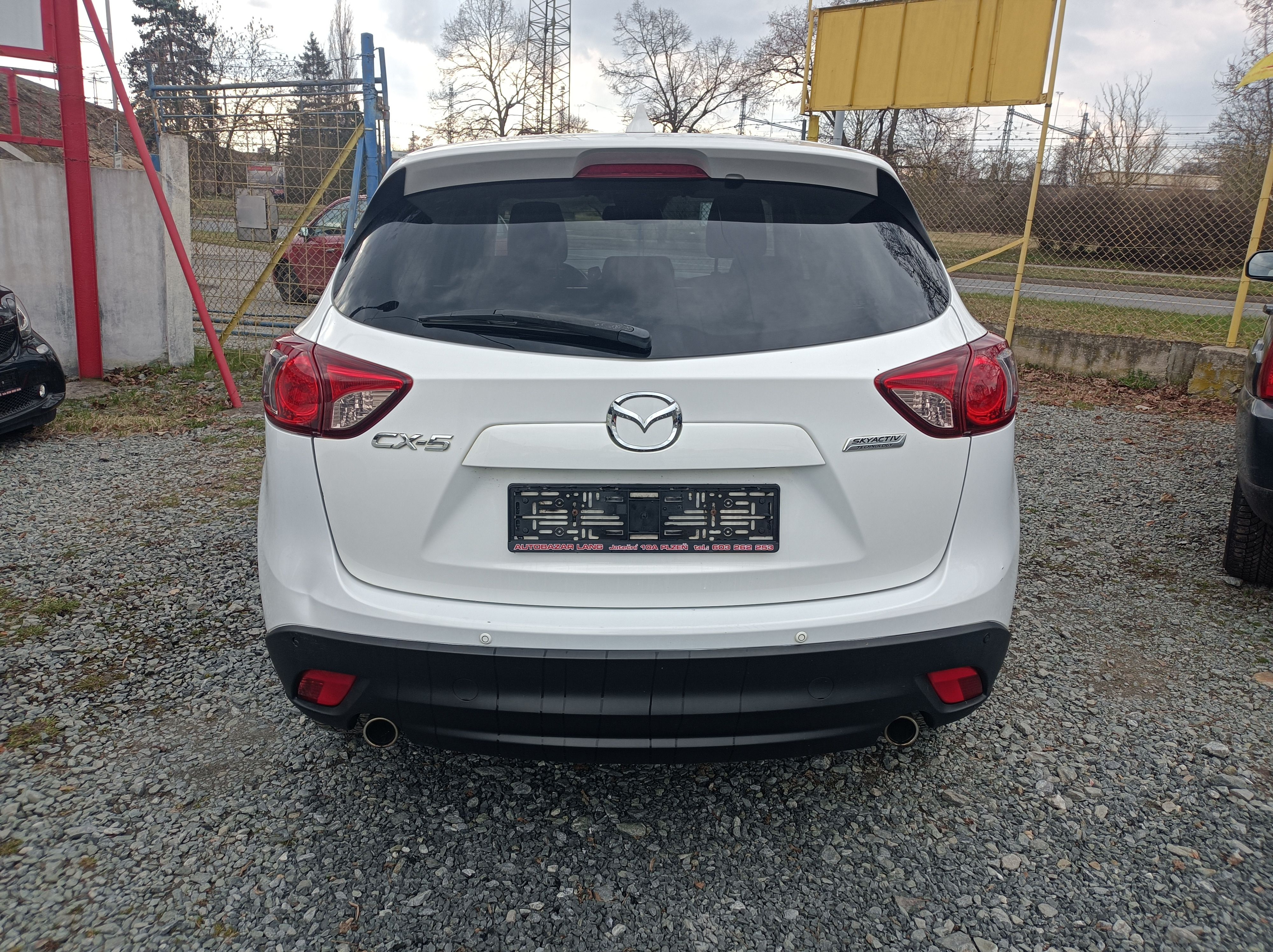 Mazda CX-5, 2.2 sky-D,110 kw,navi,r.2015 - fotka 5
