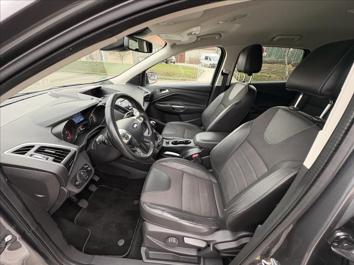 Ford Kuga, 2,0 TDCi 120kW 4x4,Individual - fotka 3