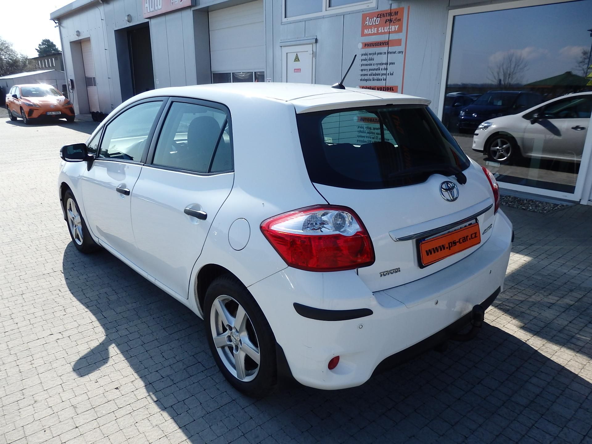 Toyota Auris, 1.6 VALVE MATIC ZÁVĚS - fotka 5