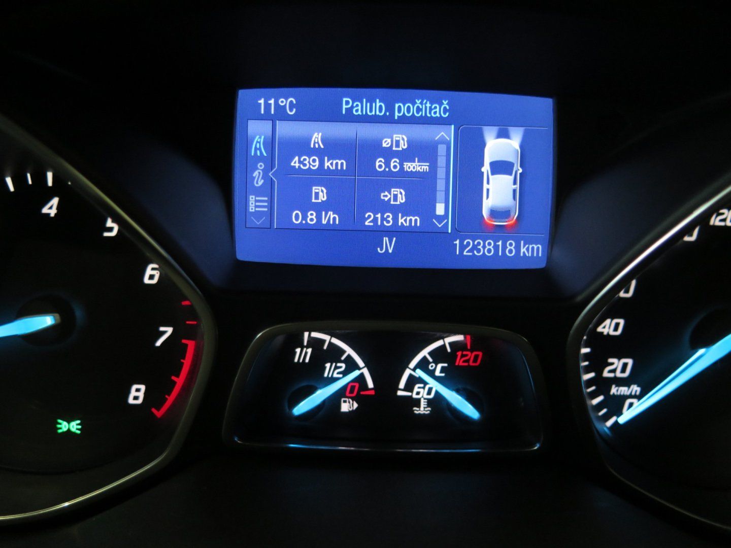 Ford Kuga, 1.6 EB,klima,tažné,výhřev, DPH - fotka 6
