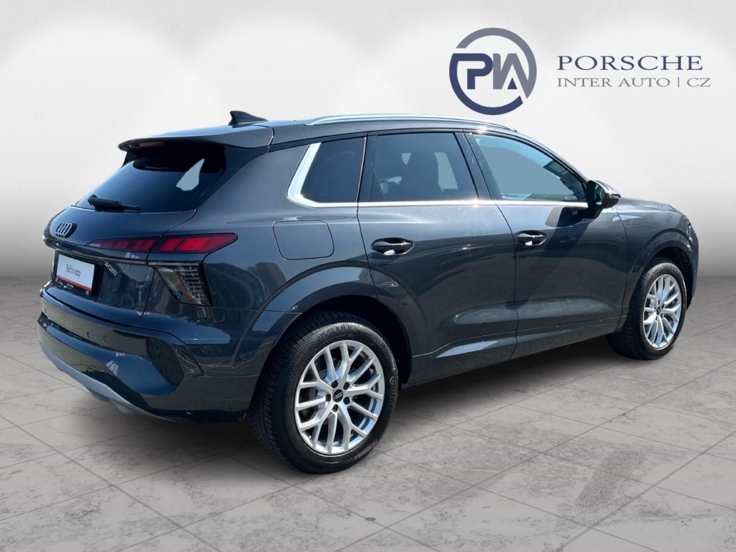 Audi Q3, Q3 TDI 110 kW - fotka 6