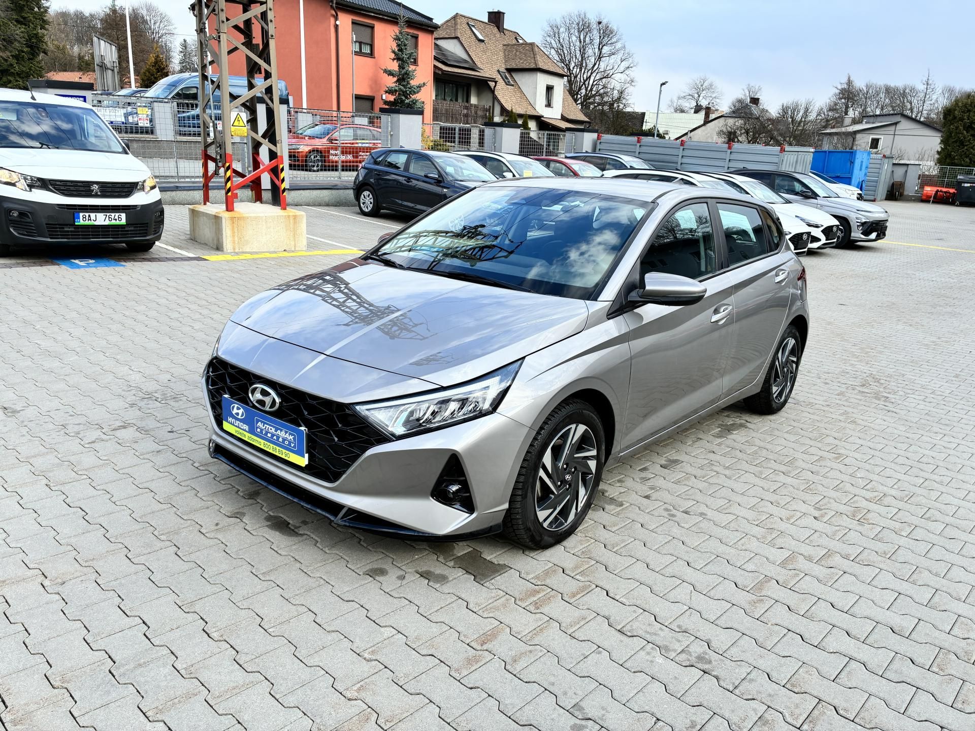 Hyundai i20, 1.0T-GDi 74kW AUTOMAT 1MAJITEL - fotka 3