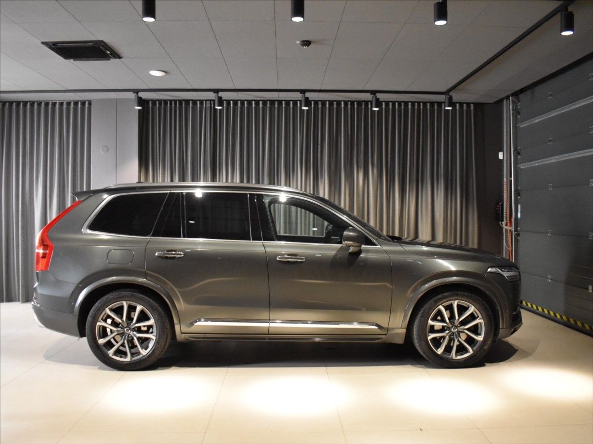 Volvo XC90, 2,0 D5 AWD INS, Bowers,vzduch, - fotka 3
