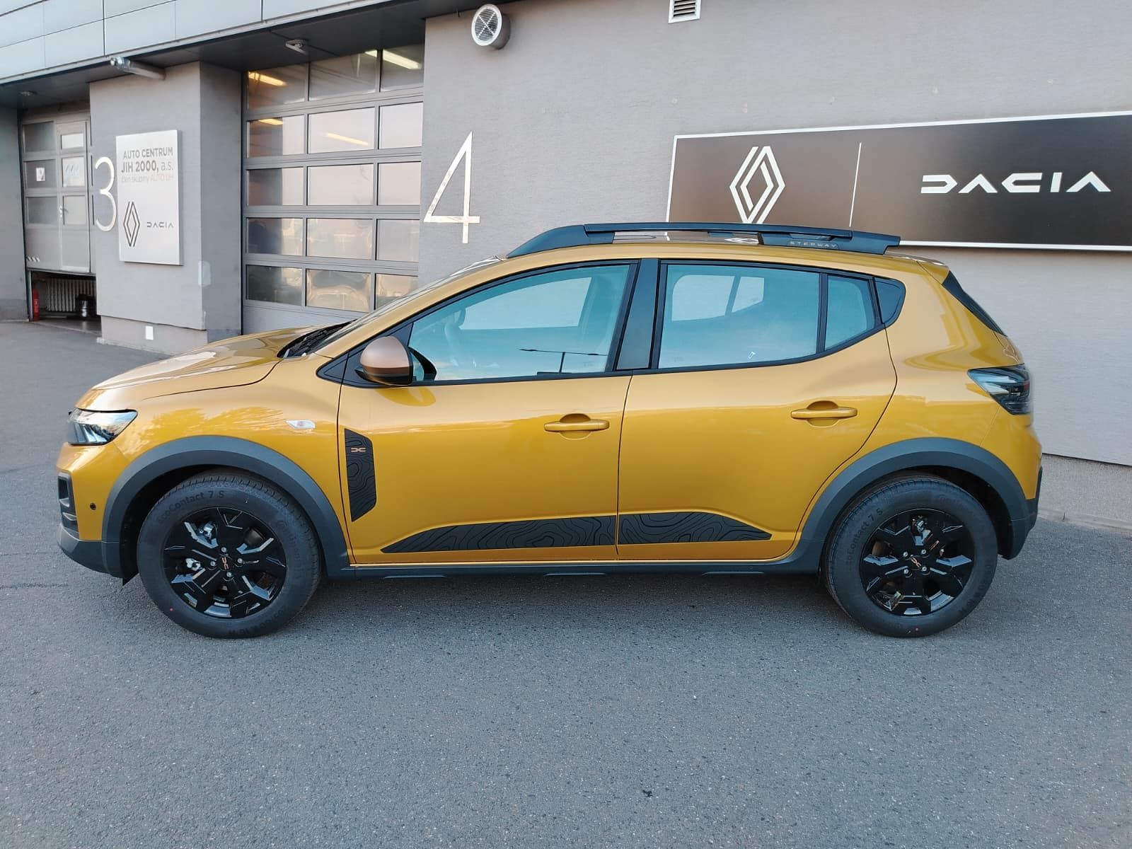Dacia Sandero, Stepway Extreme ECO-G 120 Auto - fotka 2
