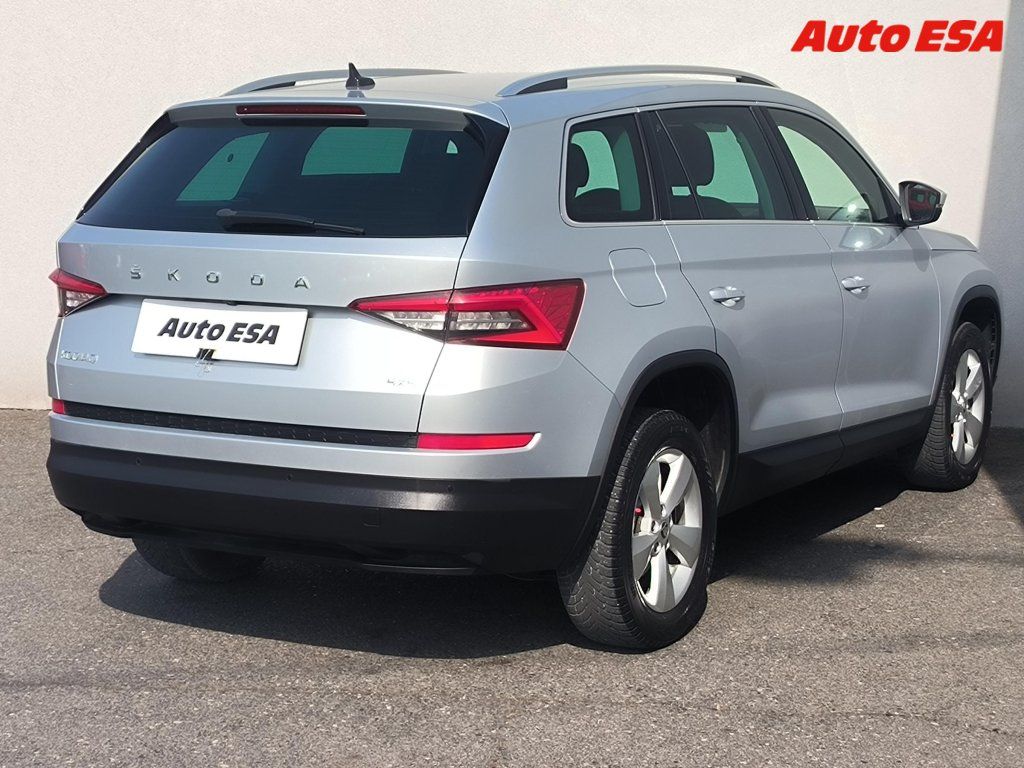 Škoda Kodiaq, 2.0 TDi 4x4,ČR,Style,DSG - fotka 4