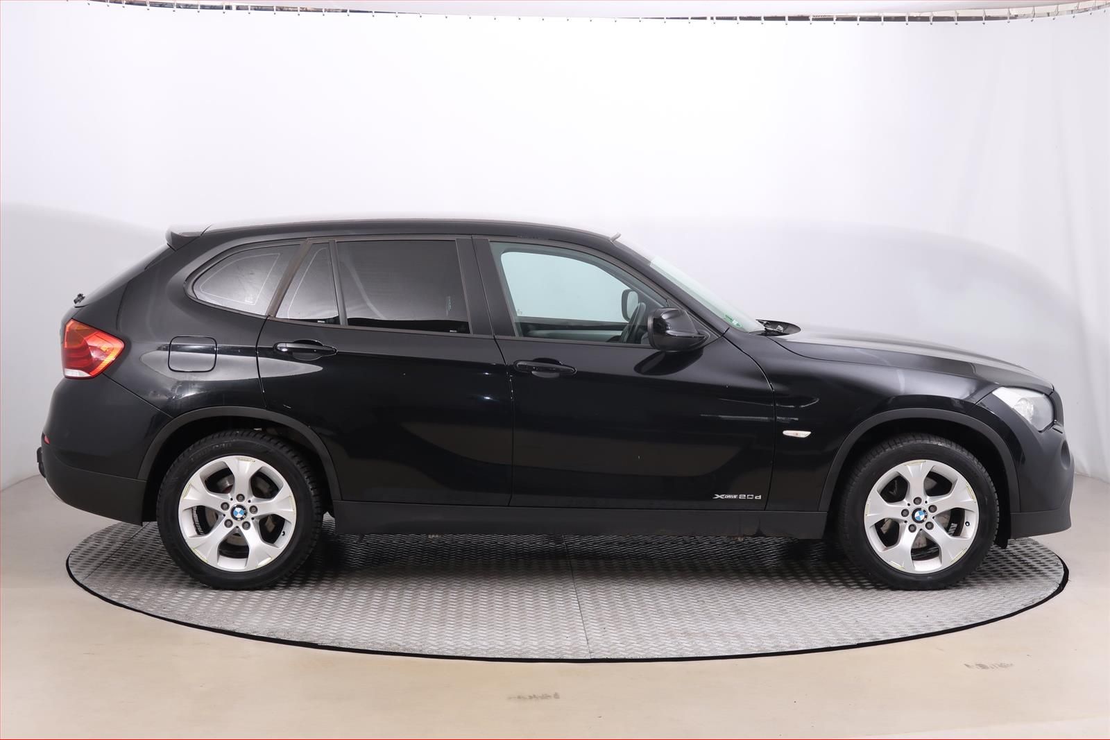 BMW X1, xDrive20d, 4X4 - fotka 6