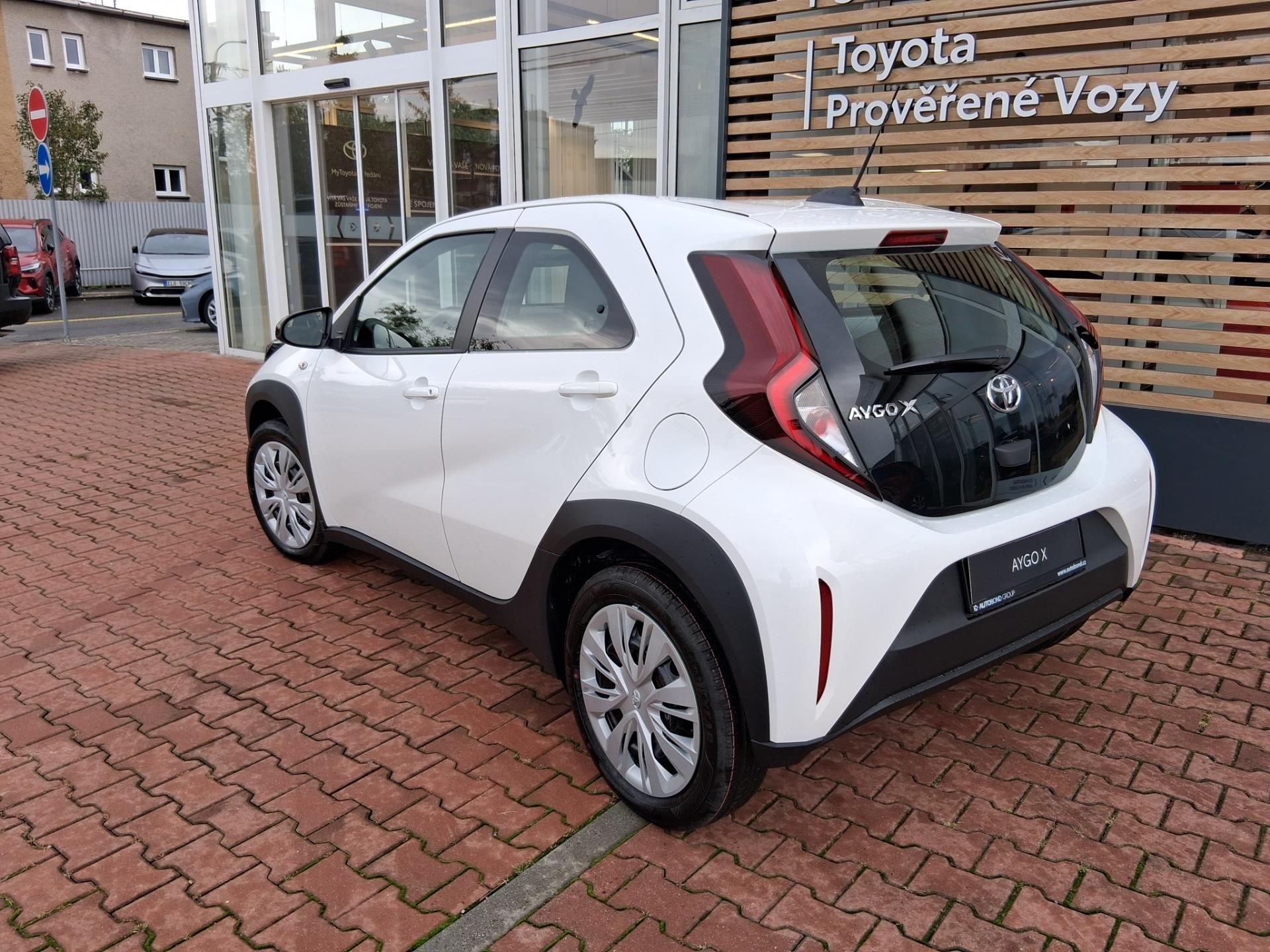 Toyota Aygo, 1,0 VVTi 52k COMFORT AUTOMAT - fotka 4