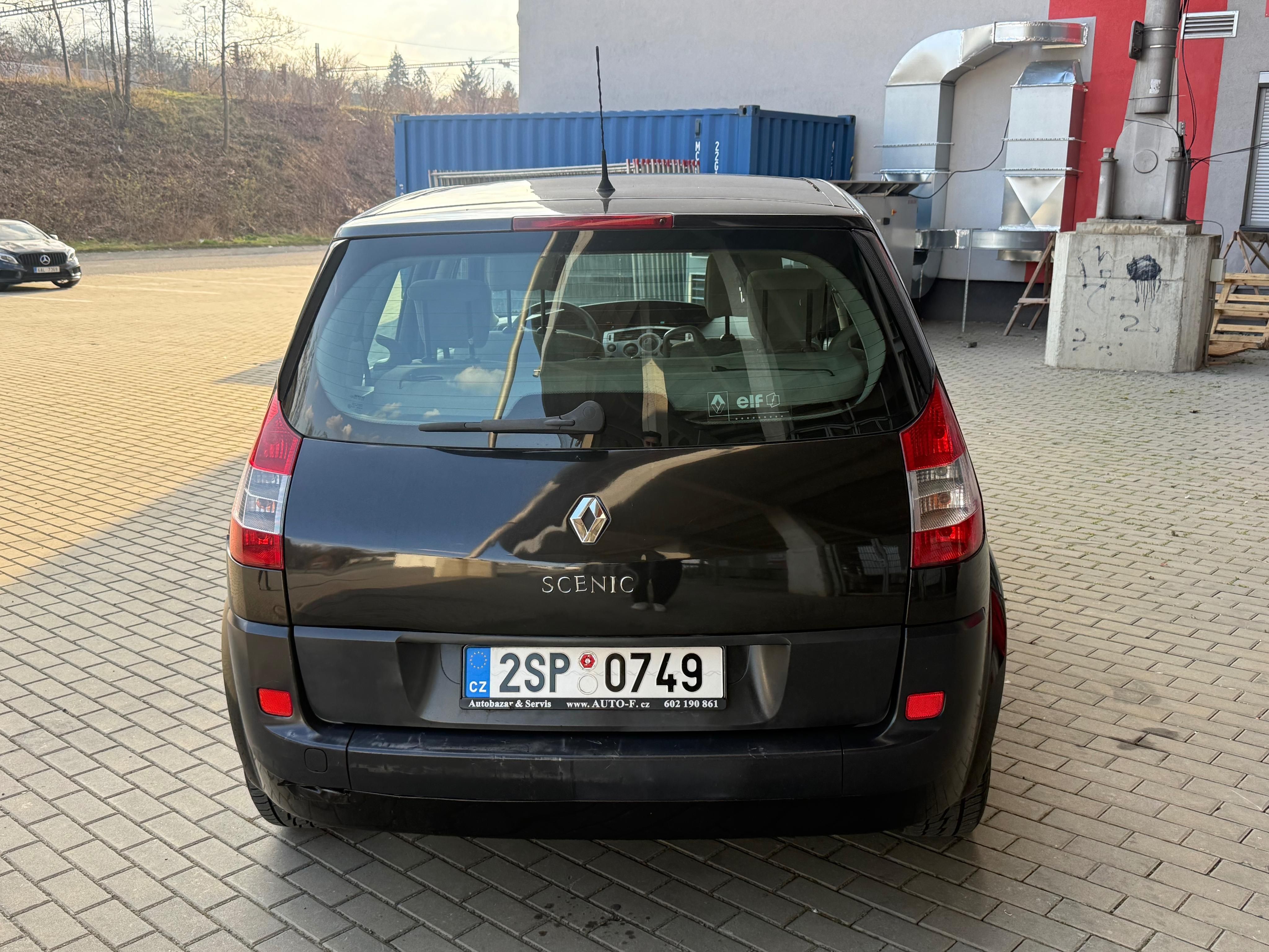 Renault Scénic, 1.6i, 82kw L+Z kola - fotka 4