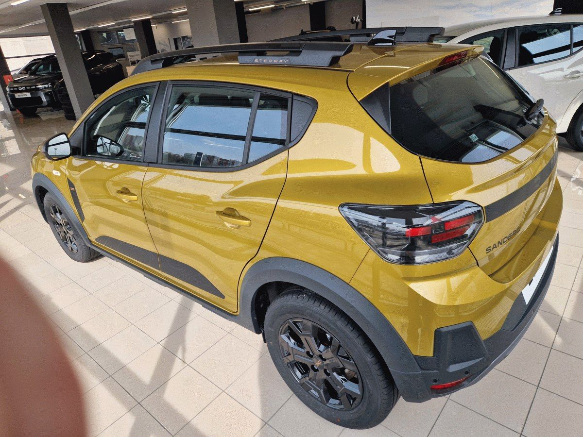Dacia Sandero, Stepway Extreme Eco-G 120 auto - fotka 2