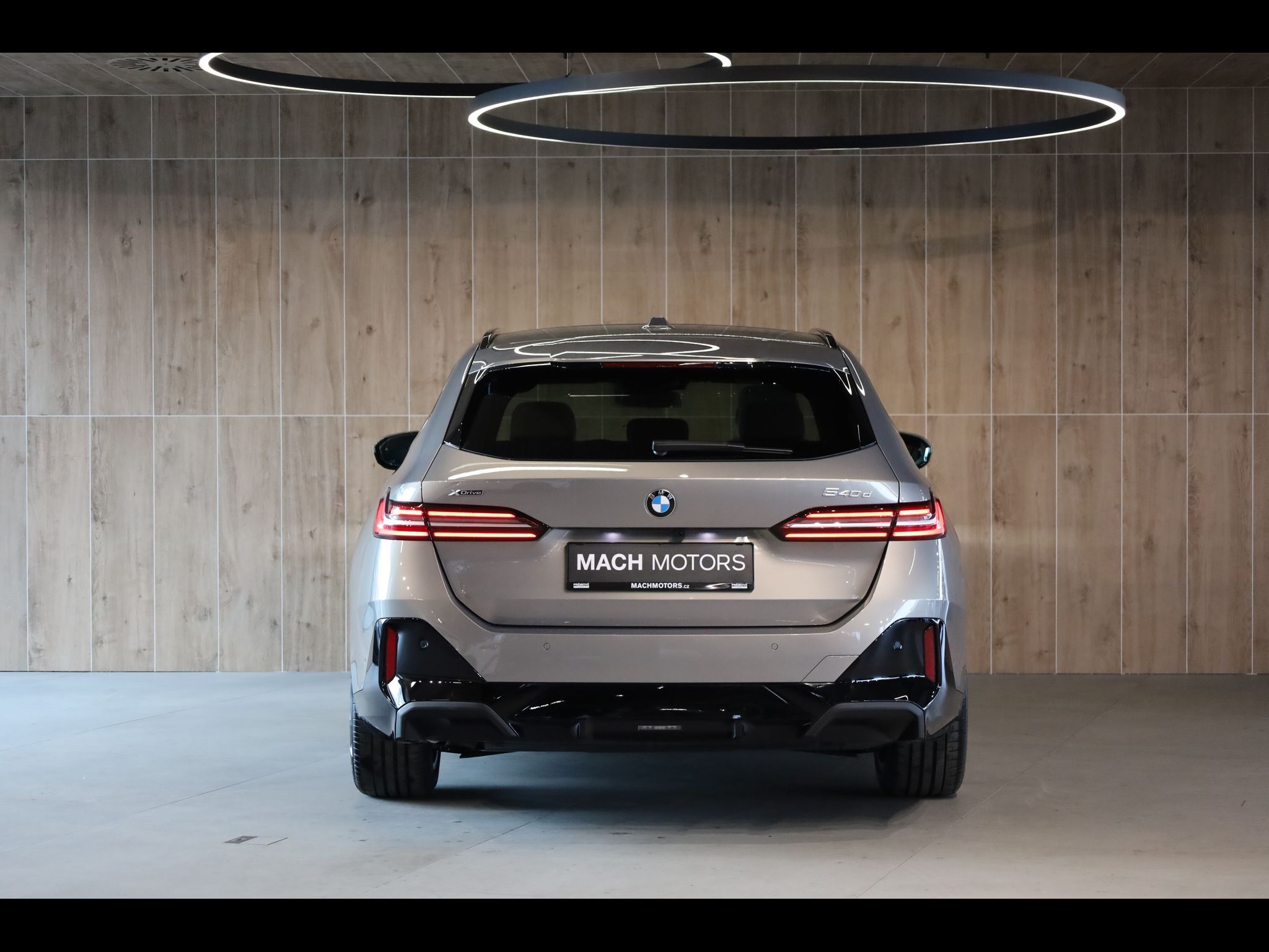 BMW Řada 5, 540d xDrive, Bowers, Ventilace - fotka 5