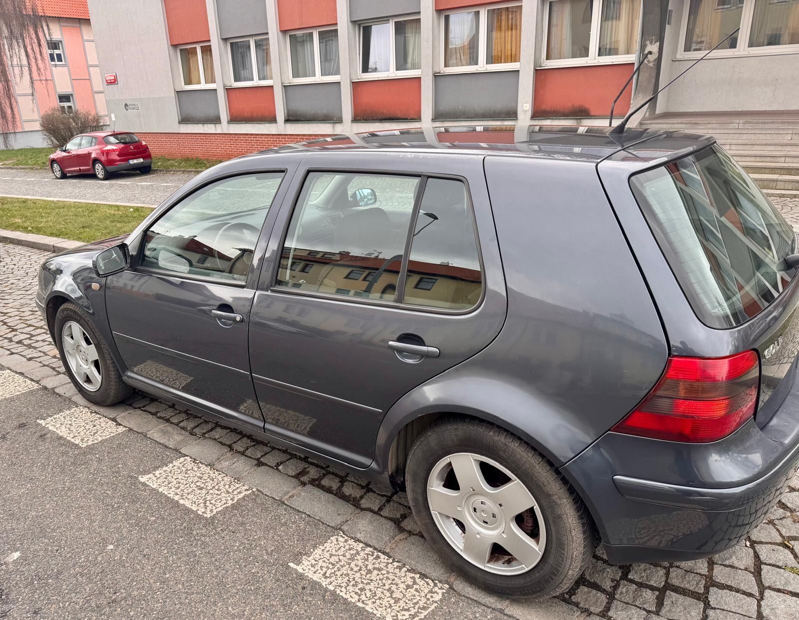 Volkswagen Golf, 1.8 benzin 92kW !!, klima, alu - fotka 5