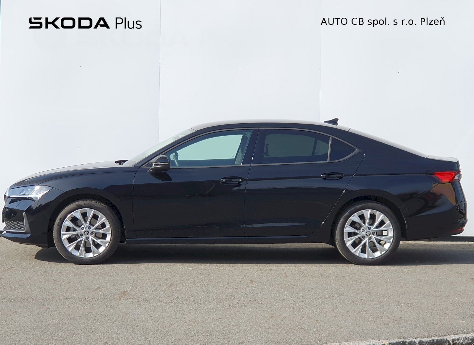 Škoda Superb, 1.5 TSI 110kW m-HEV Selection - fotka 3