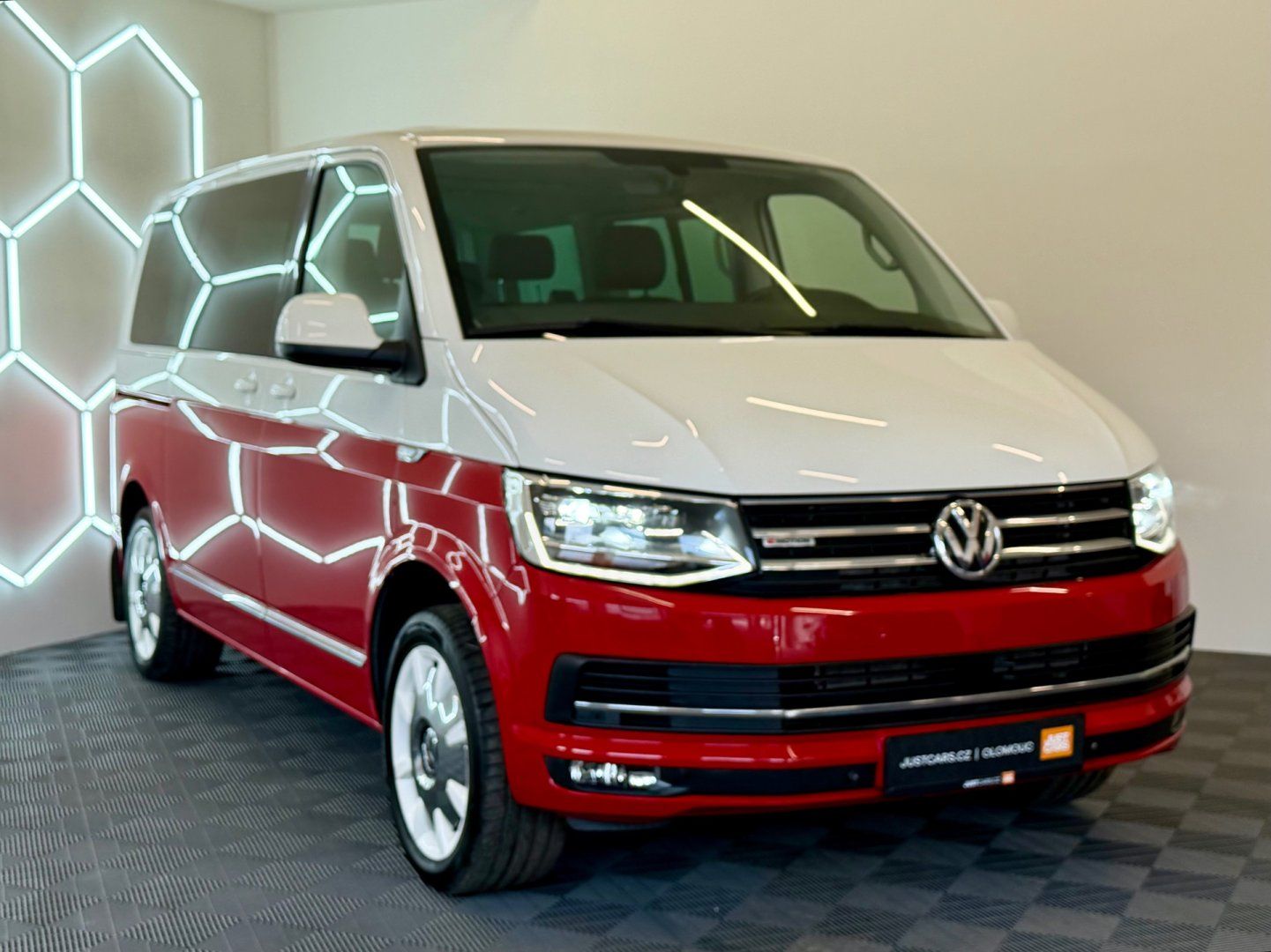 Volkswagen Multivan, 2.0 TDI 4x4/GENERATION SIX/TZ - fotka 4