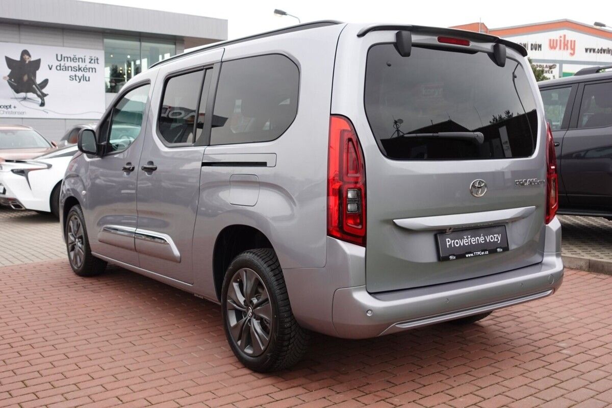 Toyota Proace City Verso, 1.5L Diesel 130 - 6 MT Family - fotka 6