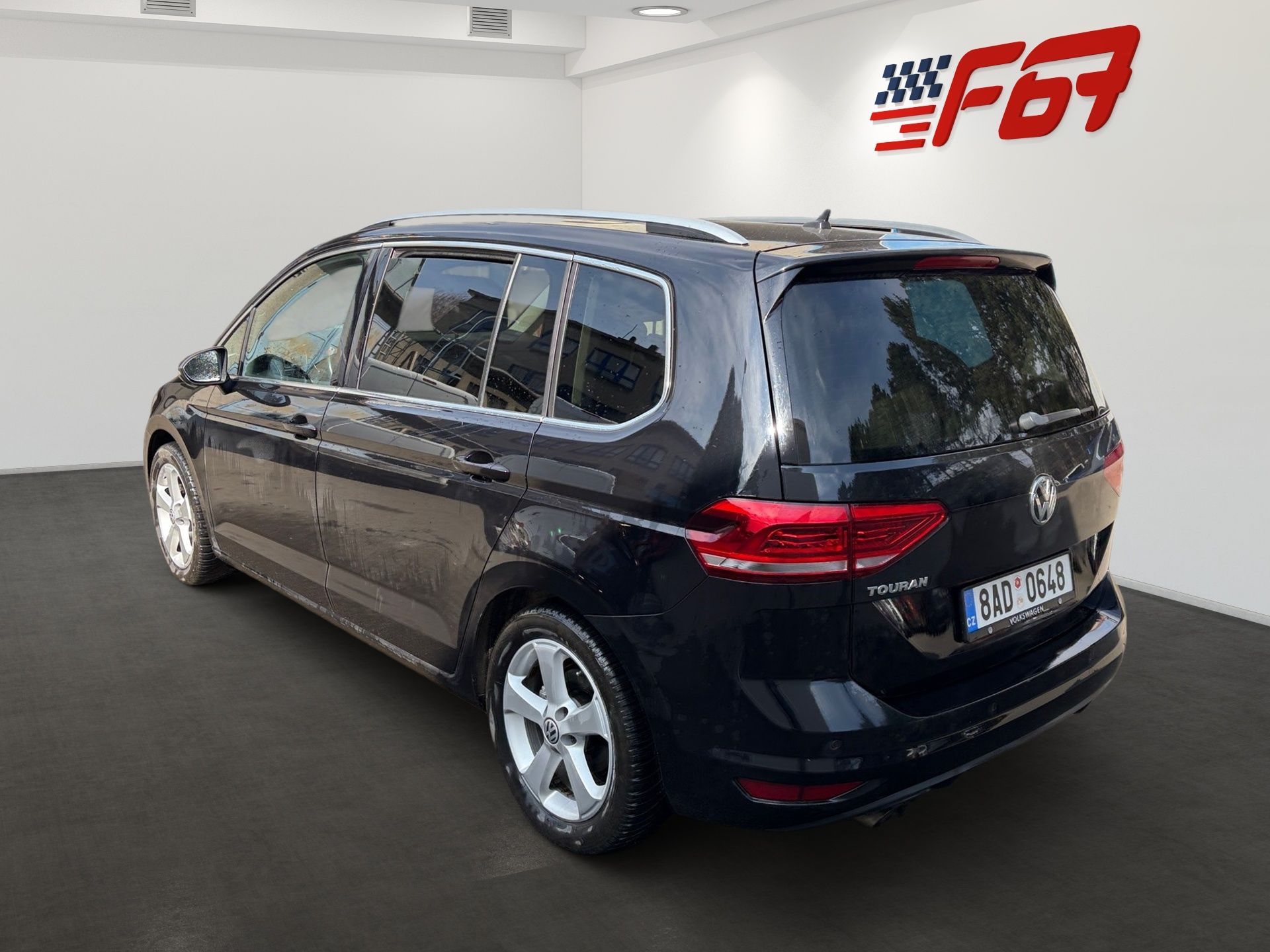 Volkswagen Touran - fotka 4