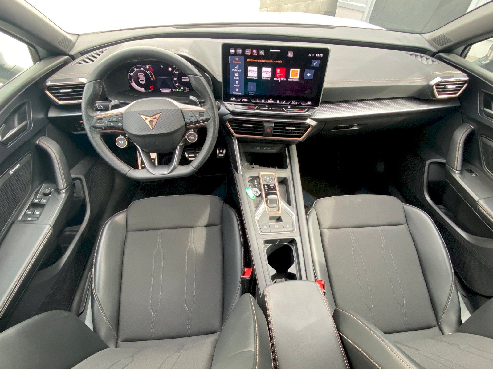 Cupra Leon, SP 2.0 TDI 150k DSG - fotka 5