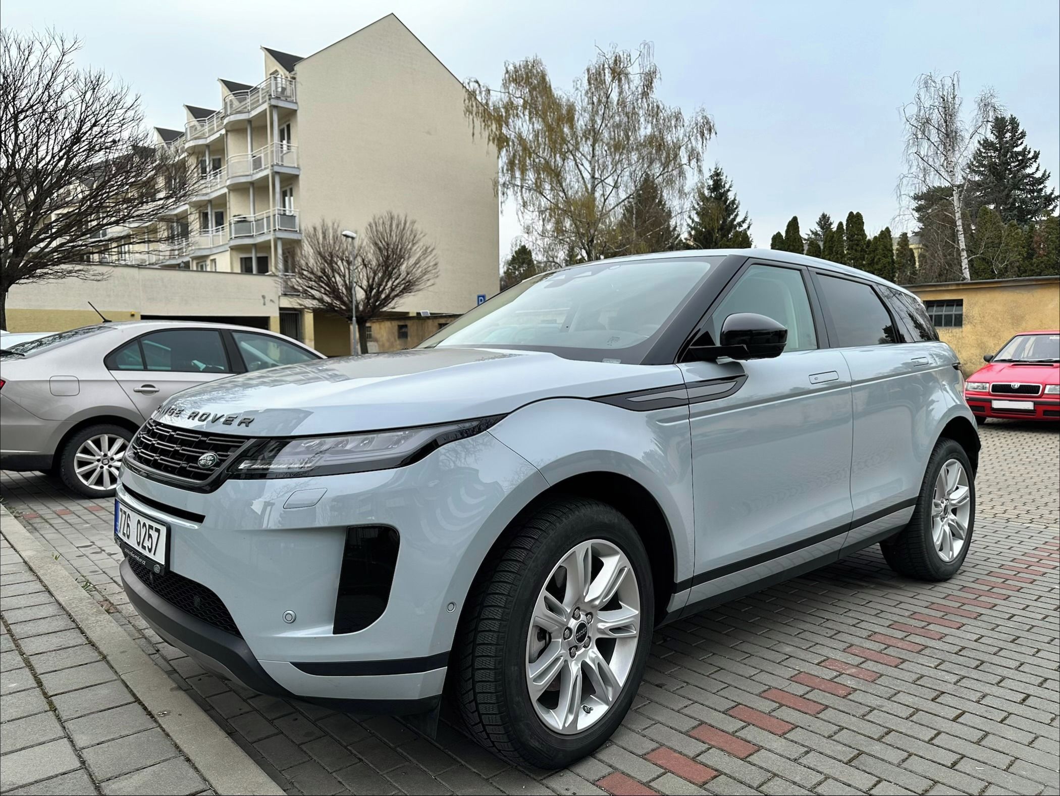 Land Rover Range Rover Evoque, D200 AWD 1.MAJ - fotka 6