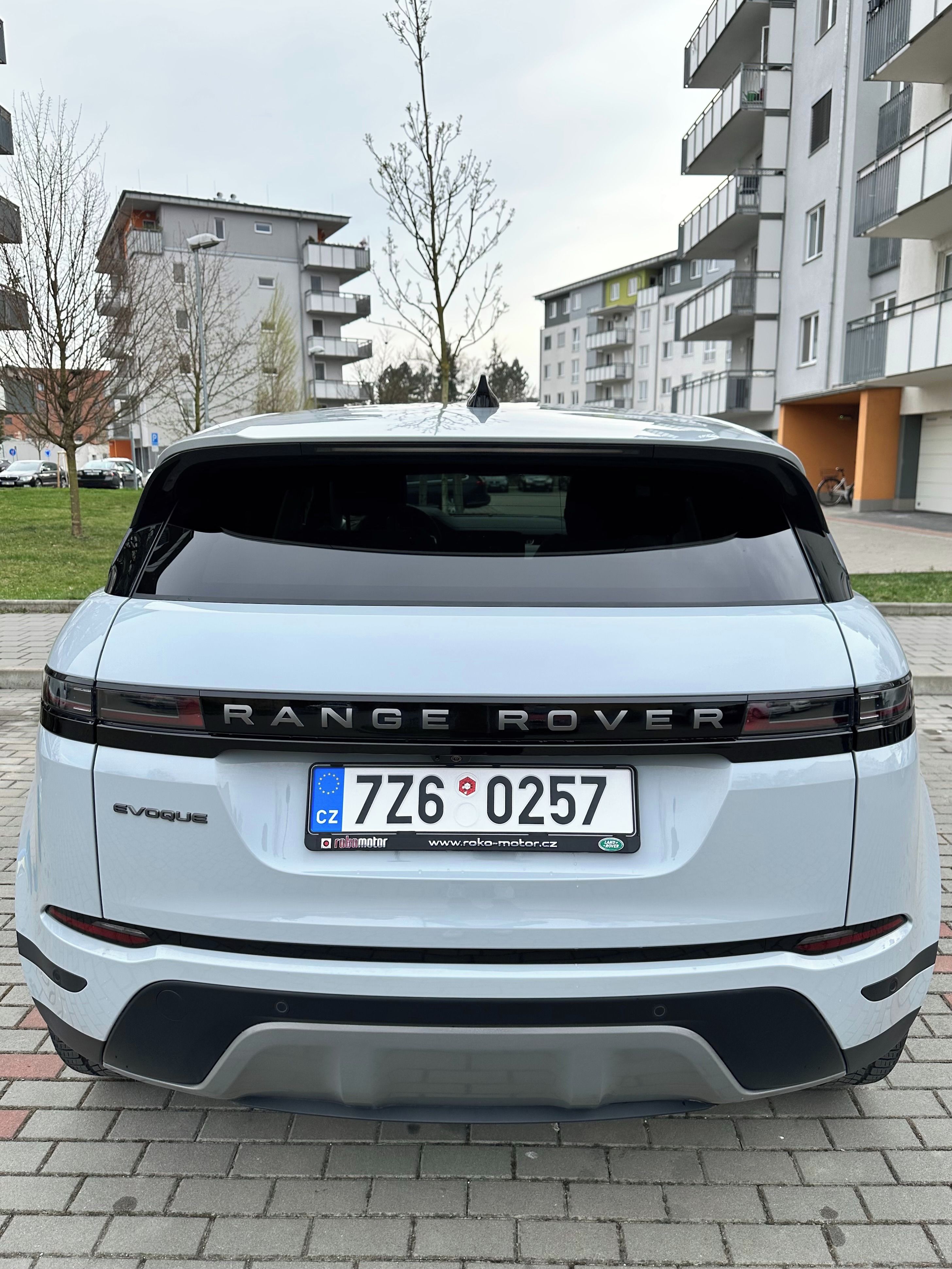 Land Rover Range Rover Evoque, D200 AWD 1.MAJ - fotka 3