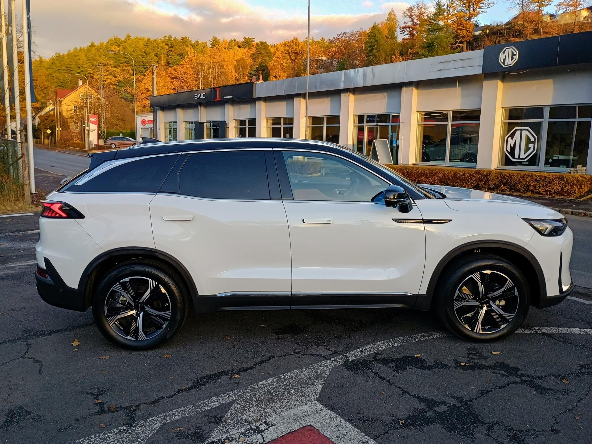 BAIC X7, ALL IN 1.5T 130kW 4×2 7DCT - fotka 4