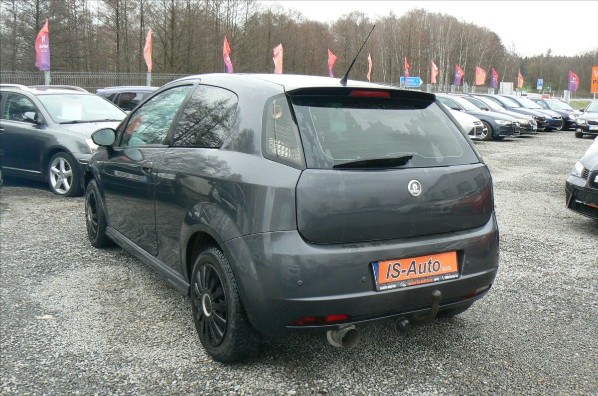 Fiat Punto, 1,4 -2 MÍSTA - 5 MÍST v TP - fotka 4