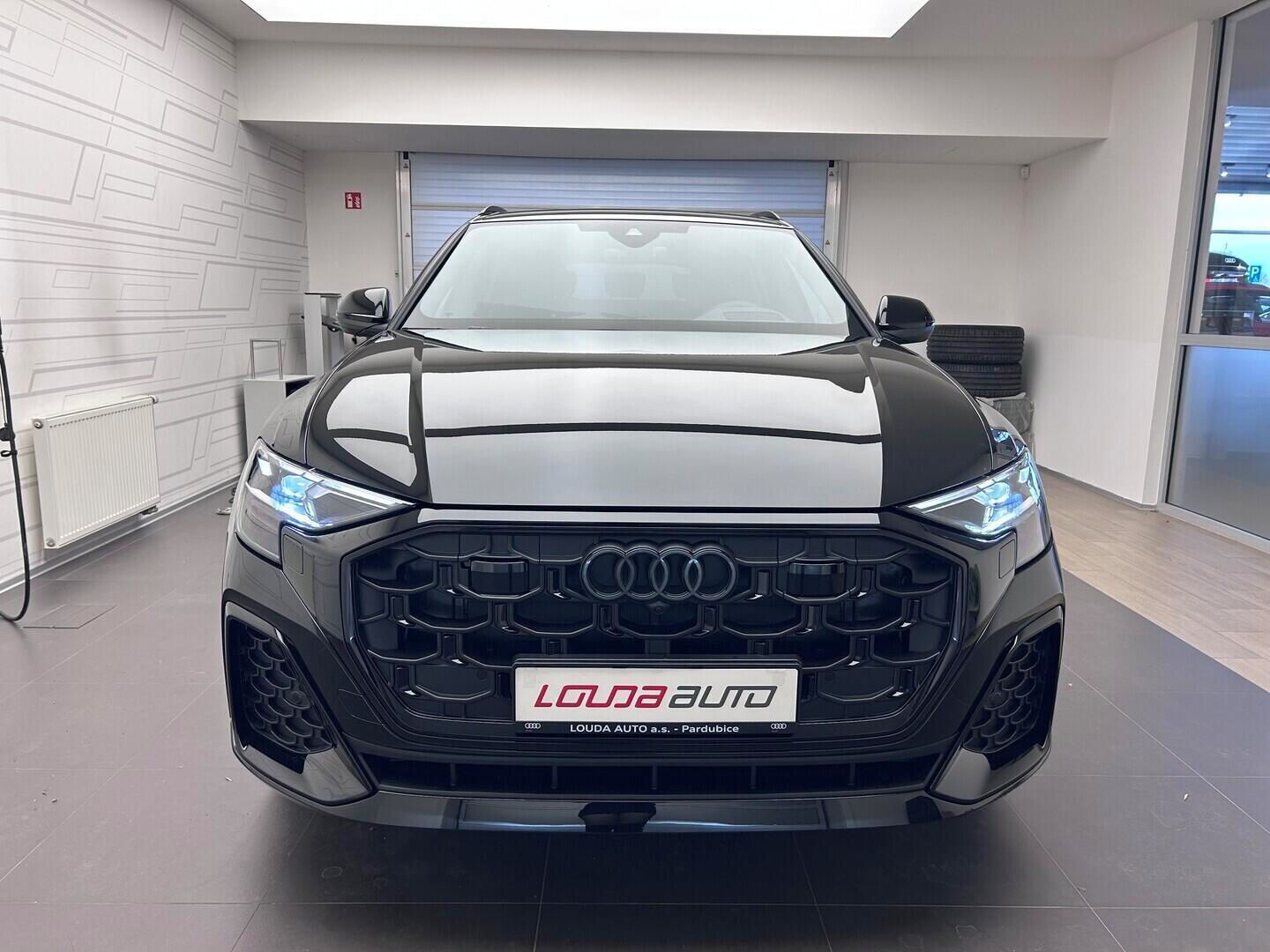 Audi Q8, SUV 50 TDI quattro 210 kW - fotka 2