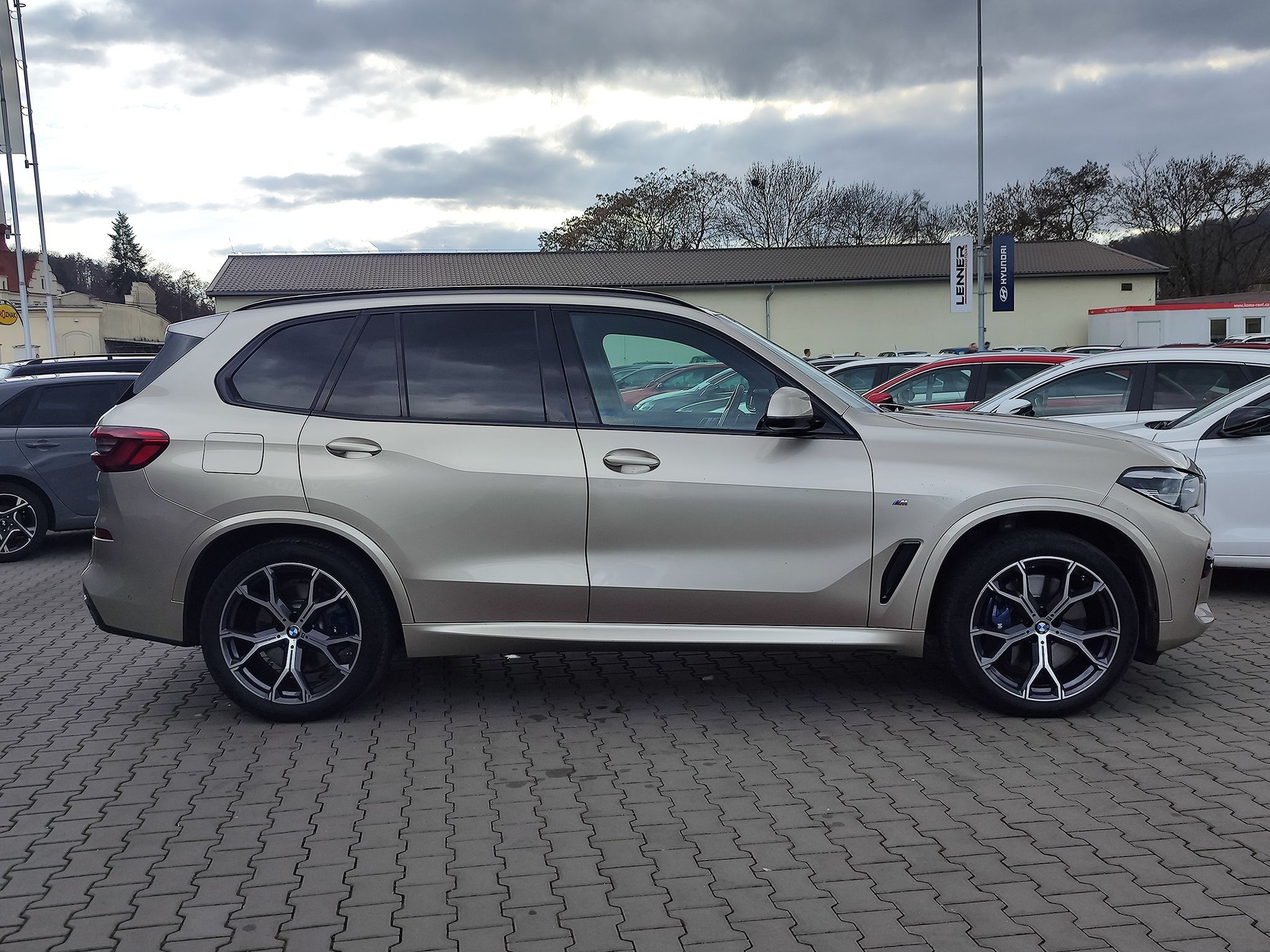BMW X5, 30d/195kW xDrive M Paket - fotka 4