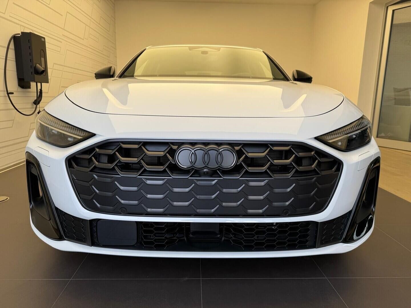 Audi A5, Limuzína TDI quattro 150 kW - fotka 2