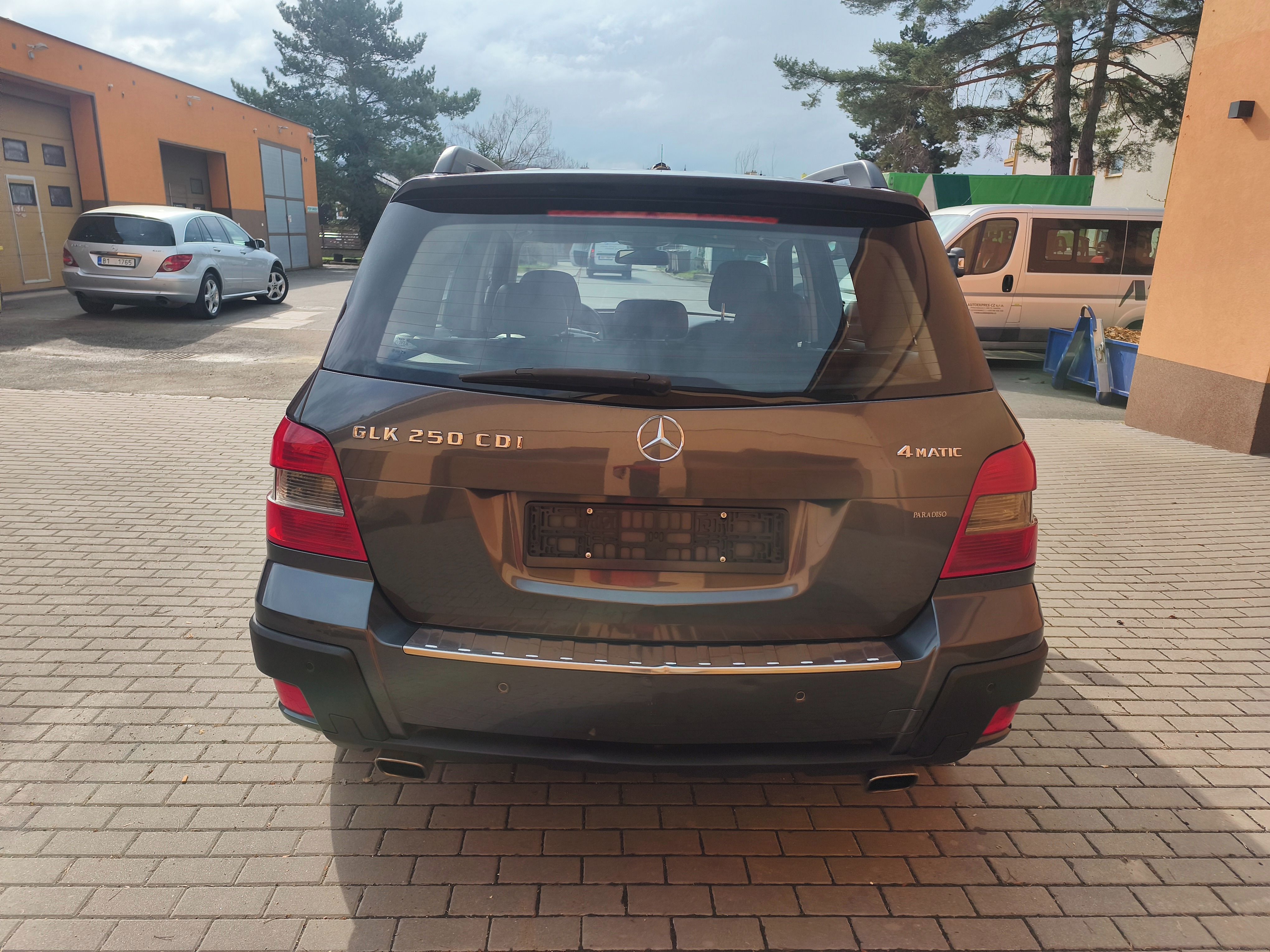 Mercedes-Benz GLK, 250 CDi, 4 MATIC - fotka 6