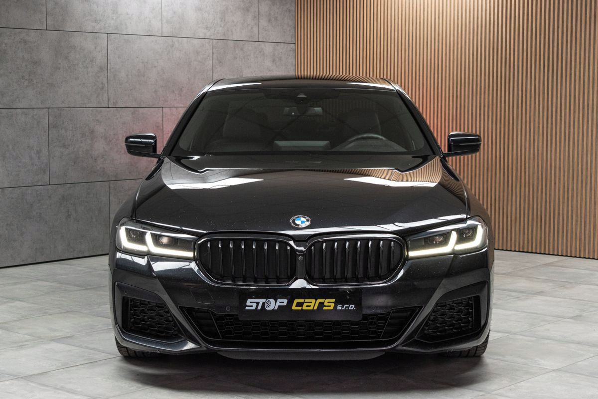 BMW Řada 5, 530d xD ///MSPORT*DPH*ČR 1.MAJ - fotka 2