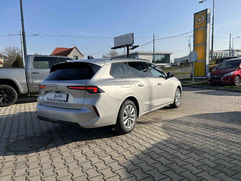 Opel Astra, ST Edition 1,2 Turbo 96kW MT6 - fotka 4