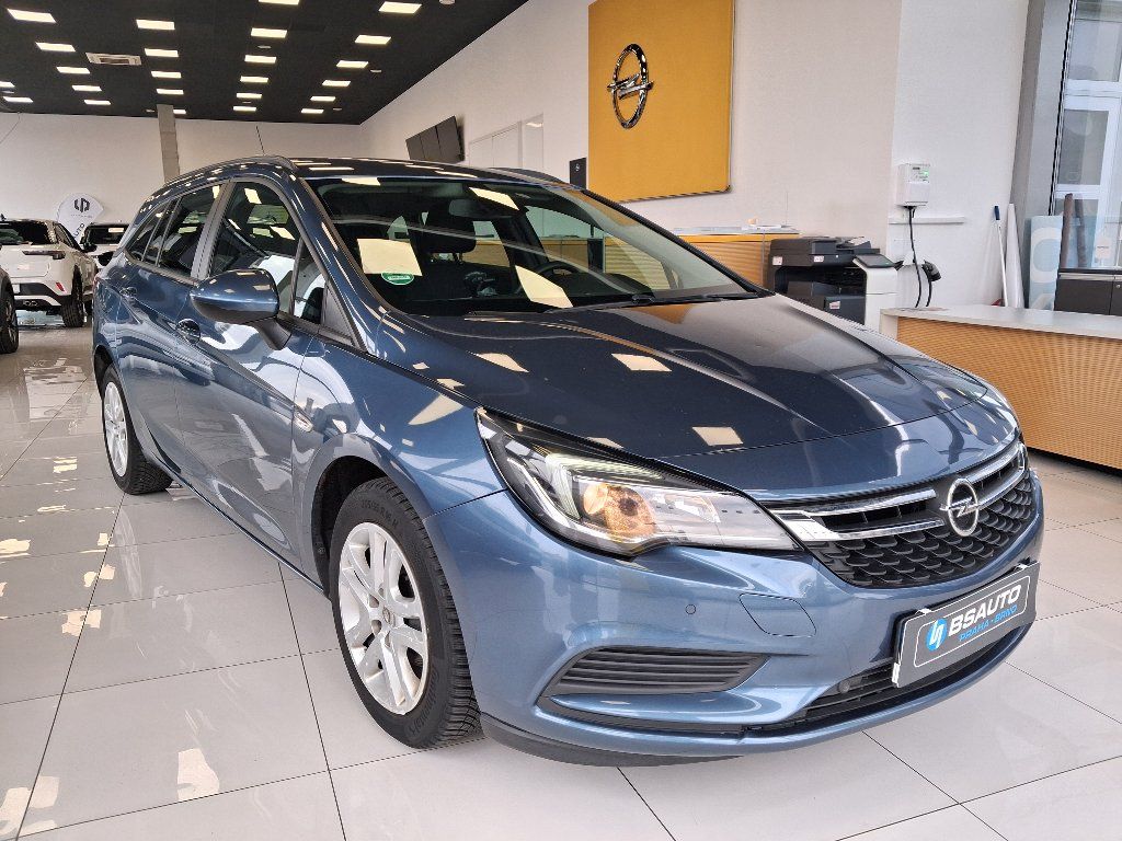 Opel Astra, 1.4T 92kW 2016 - fotka 3