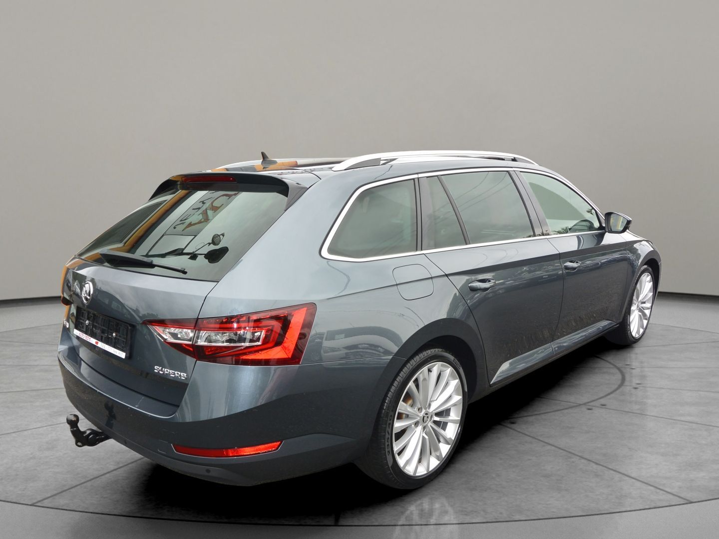 Škoda Superb, 2.0TDi 140kW DSG DPH - fotka 5