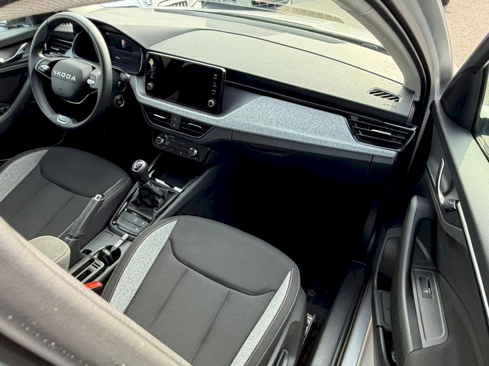 Škoda Scala, Selection 1,0 TSI 85 kW 6° MP - fotka 6