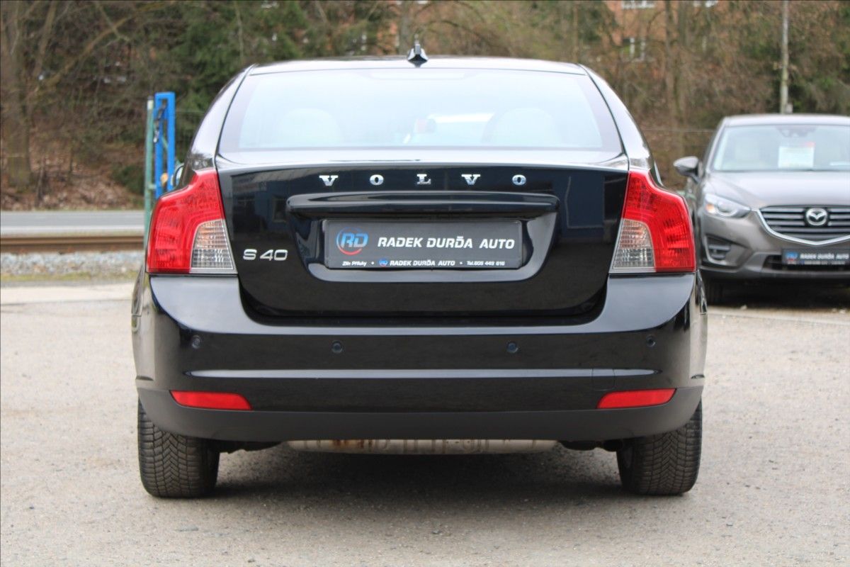Volvo S40, 2,4 i  NOVÉ V ČR,SERVIS VOLVO - fotka 6