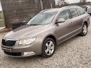 2,0 125kW DSG NAVI TAŽNÉ XENON