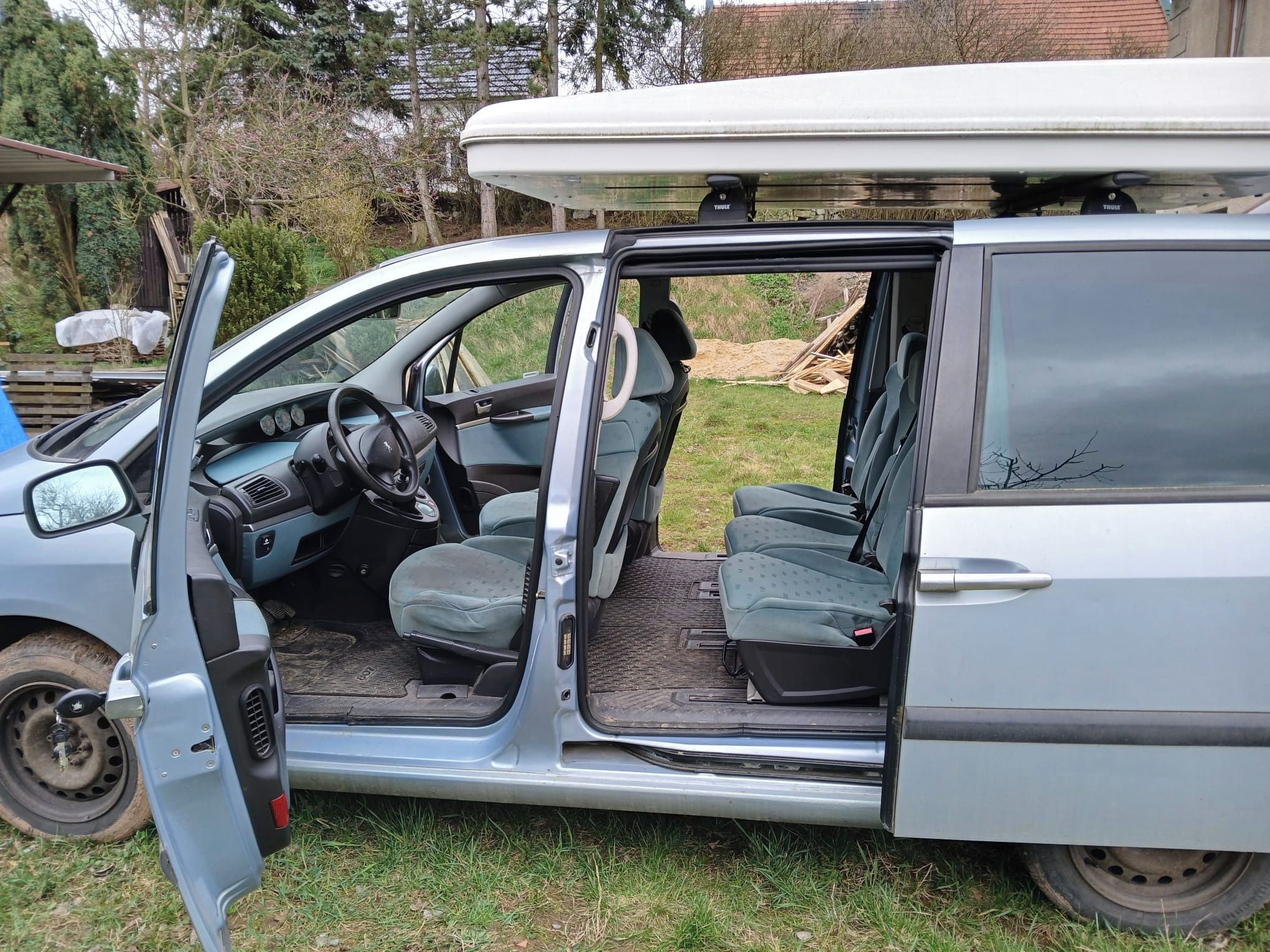 Peugeot 807, Peugeot 807 2.0 BA+LPG+tažné - fotka 5