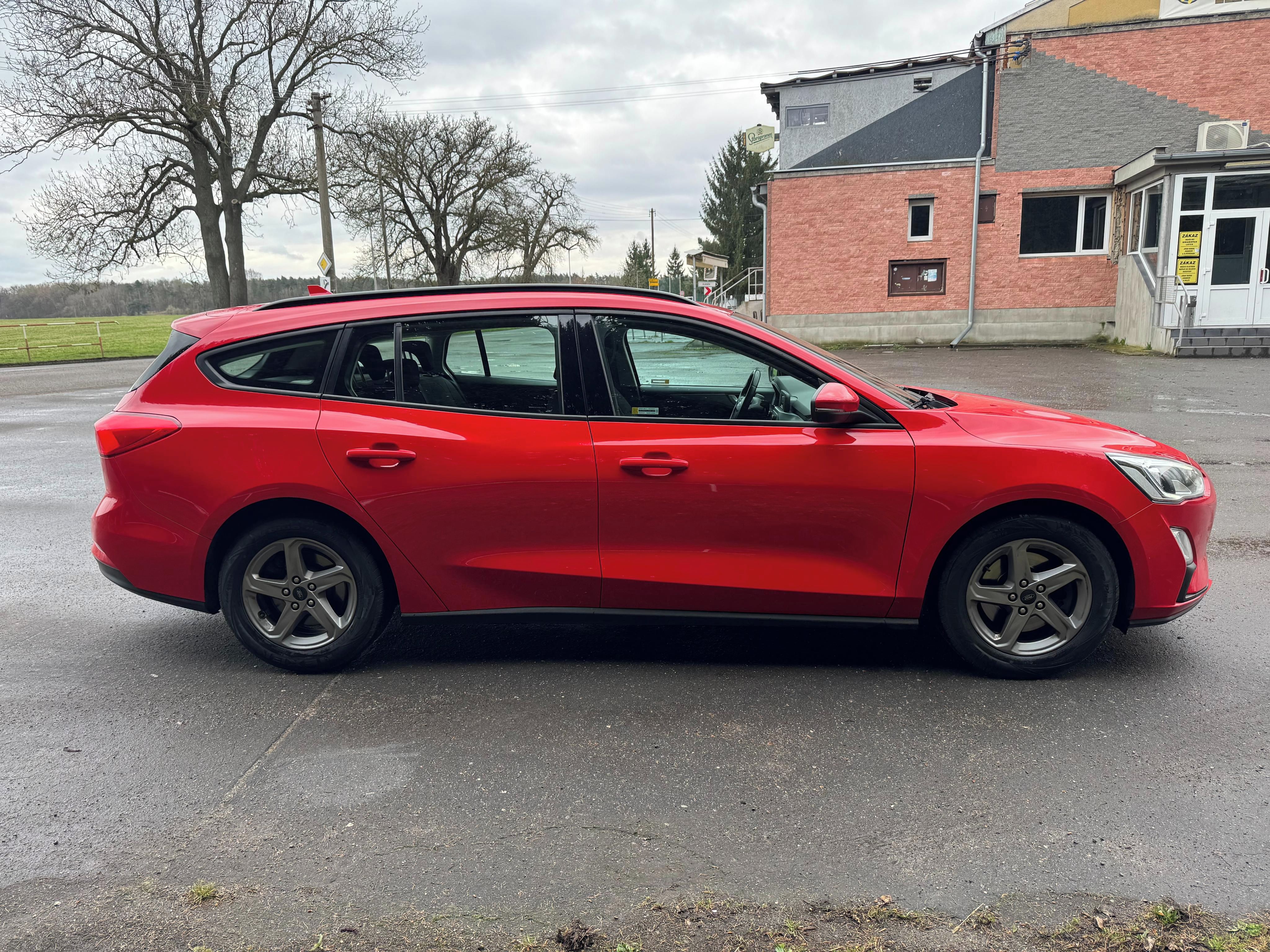 Ford Focus, 1.0 Ecoboost 92kW, CZ, DPH - fotka 4