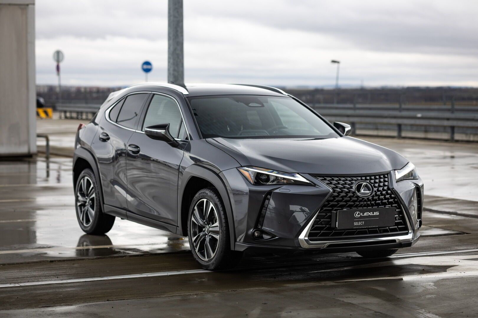 Lexus UX 300h, 2,0 HEV BUSINESS TECH - fotka 2