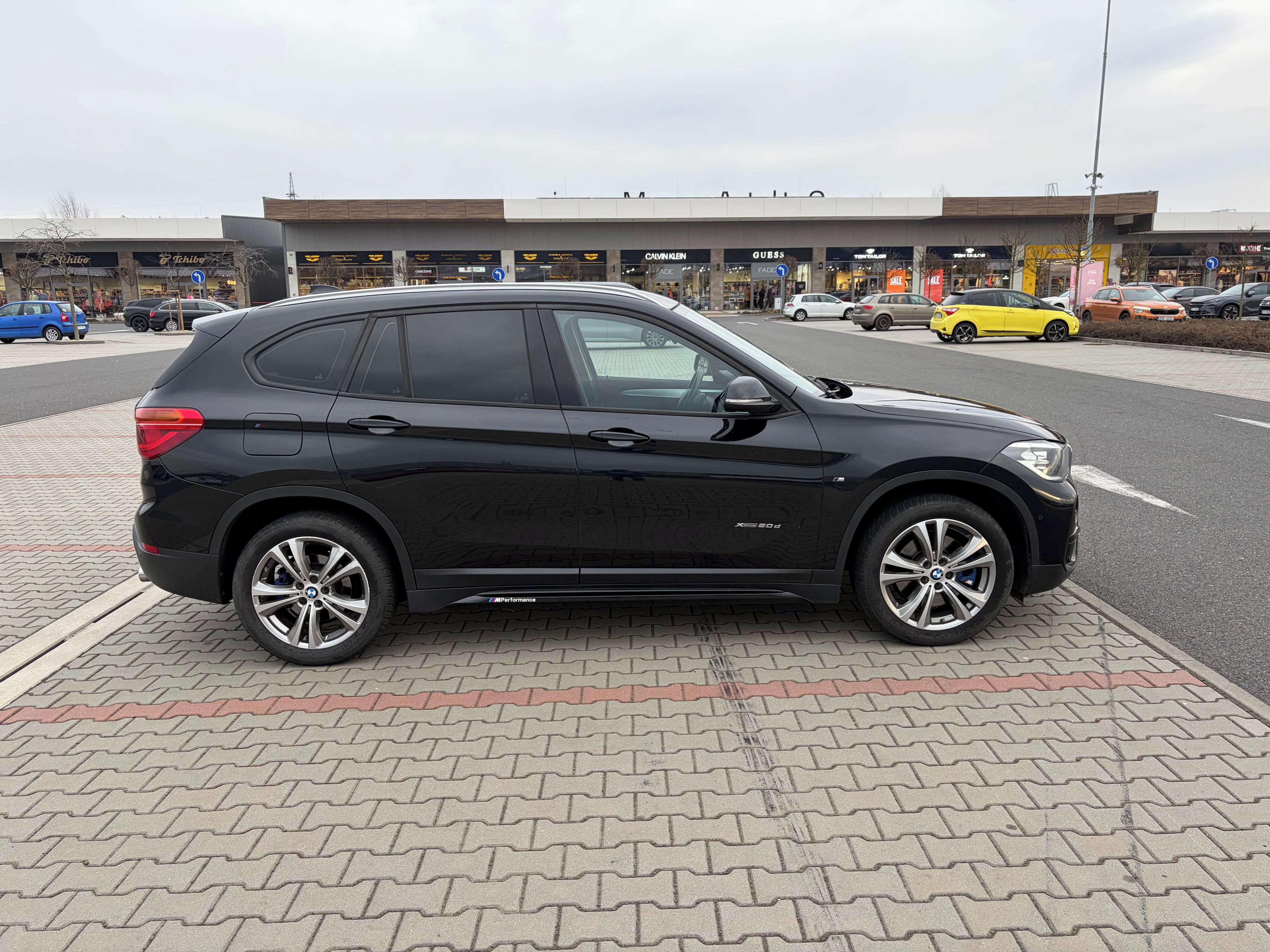 BMW X1, xDrive 20d 140kw ČR - fotka 2