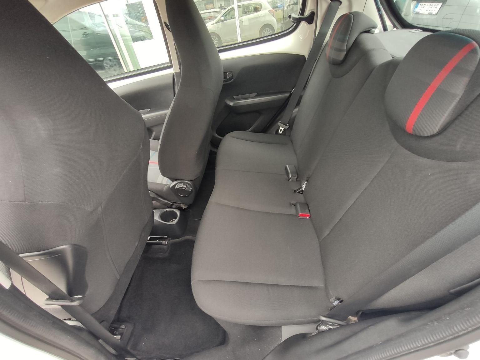 Peugeot 108, ACTIVE 1.0 70k MAN6 NOVÉ CZ - fotka 5