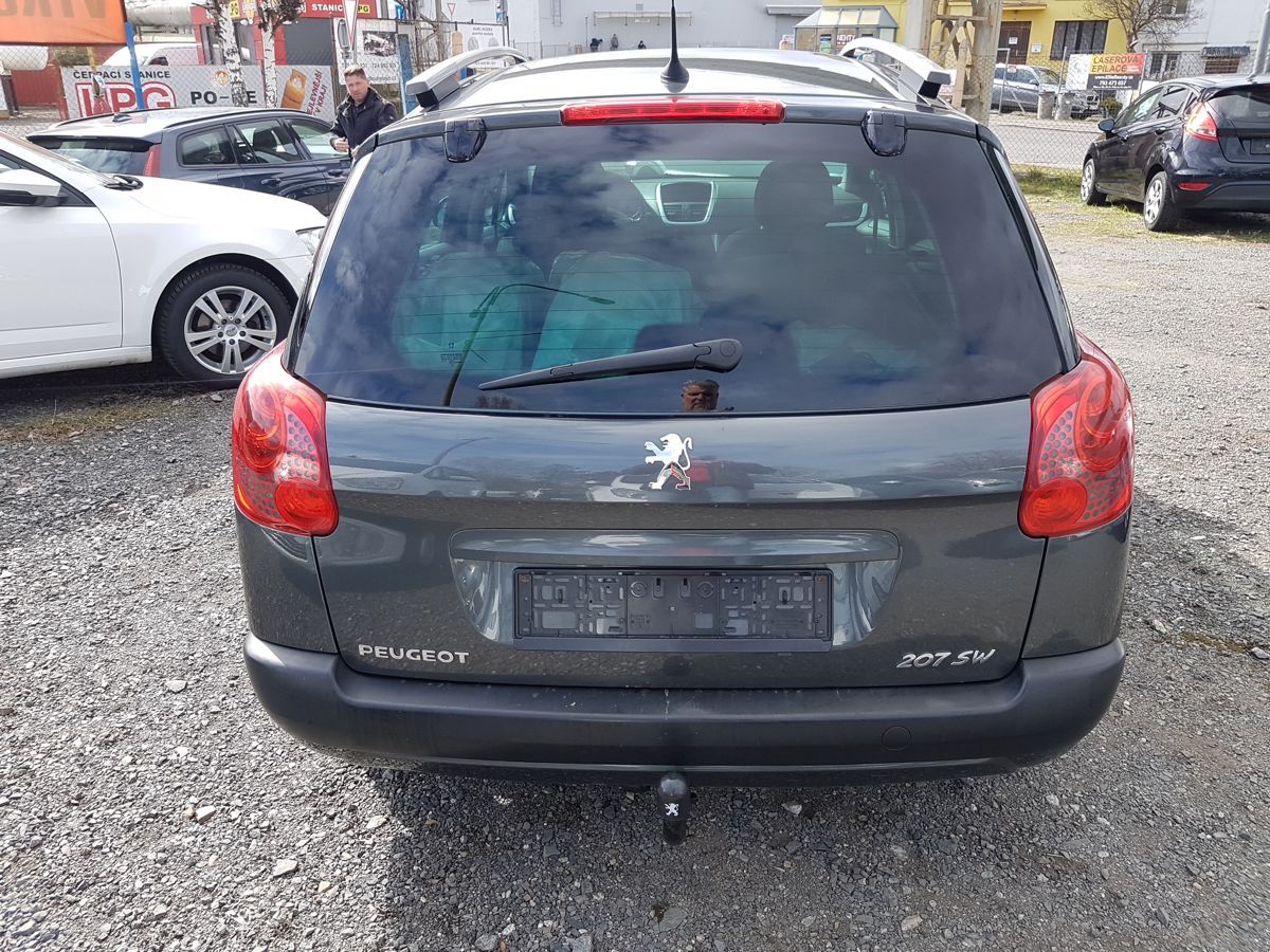 Peugeot 207, SW 1.6HDi 66KW PANORAMA - fotka 5