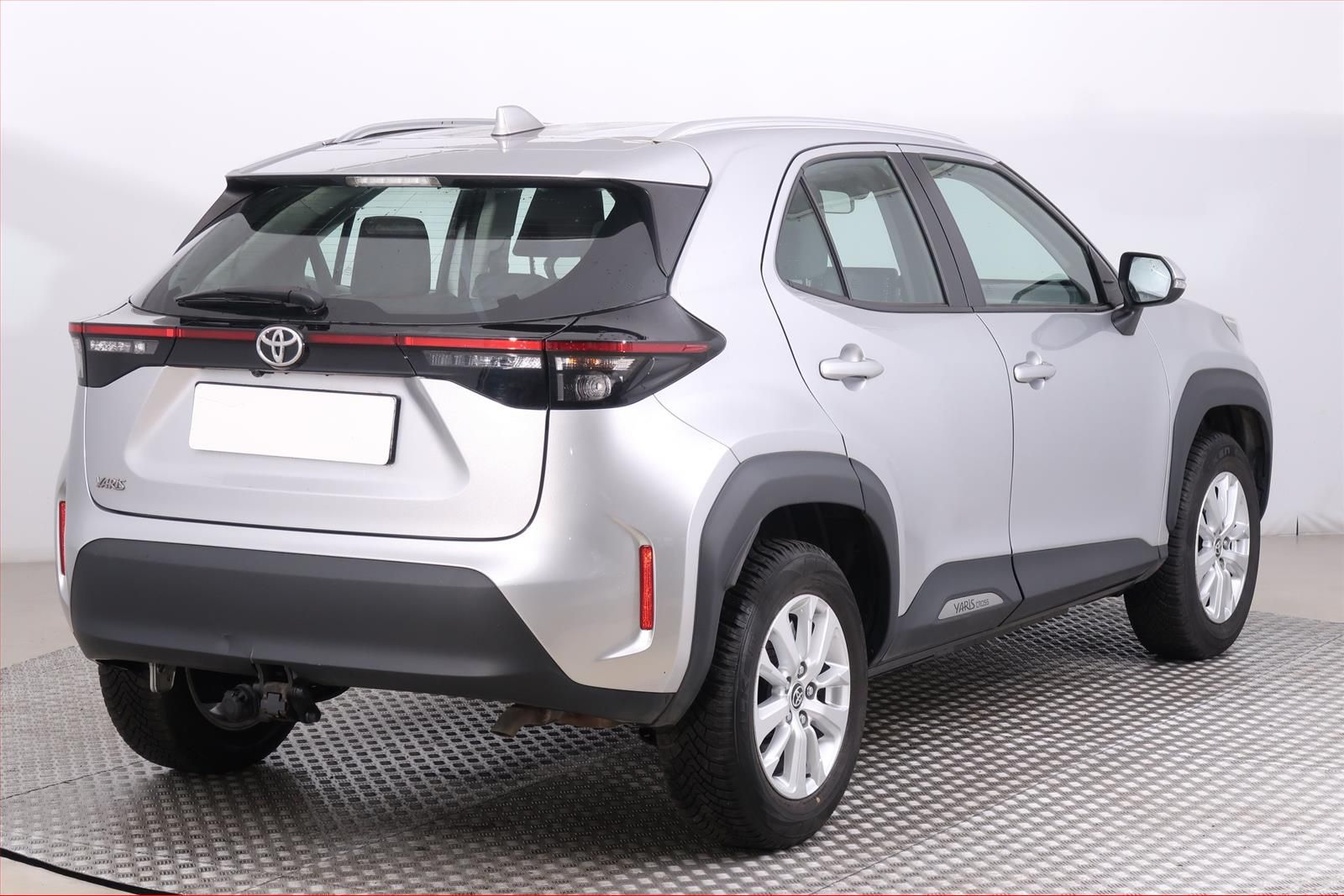 Toyota Yaris Cross, 1.5 VVT-i, Comfort, ČR,1.maj - fotka 5
