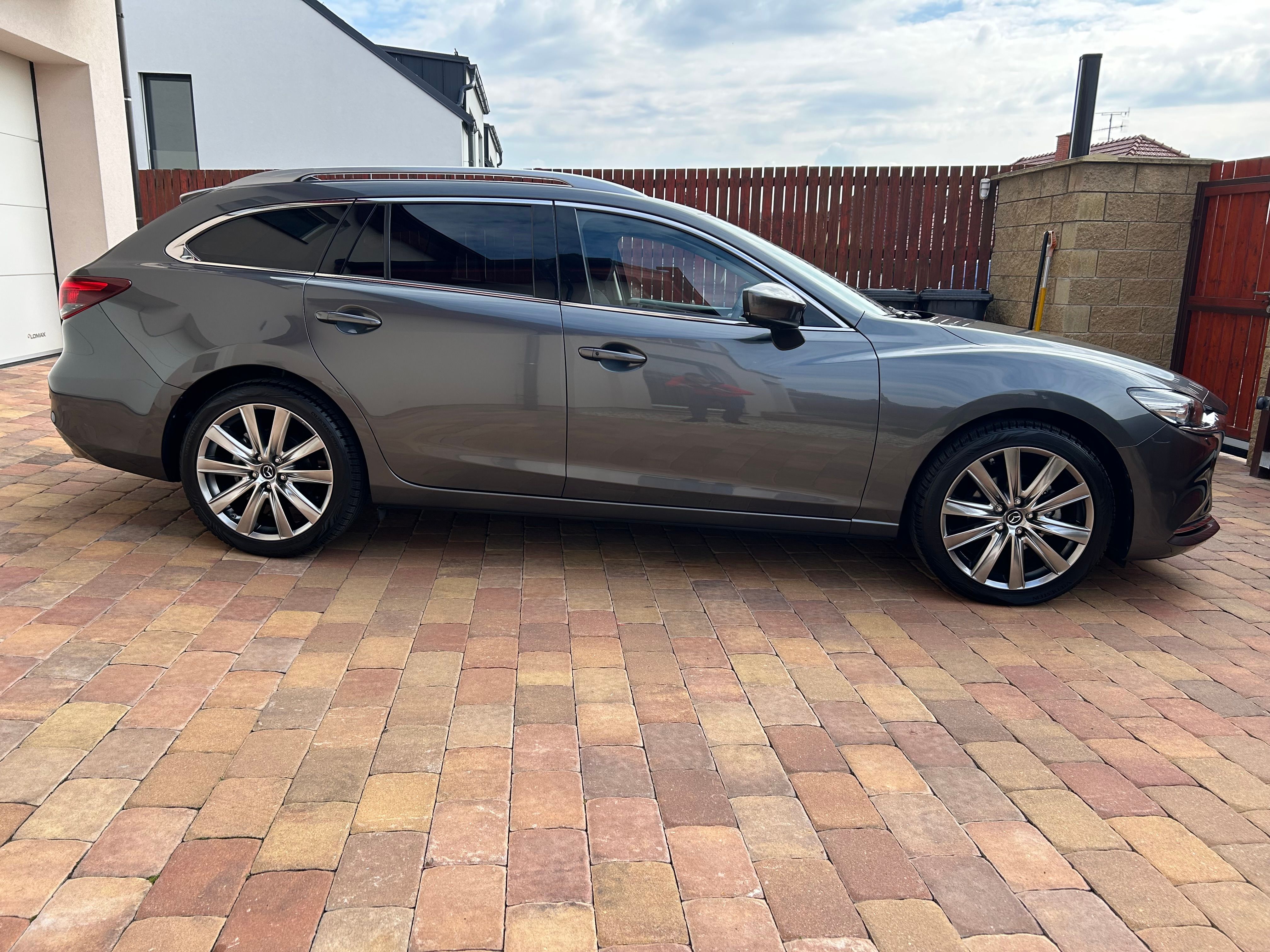 Mazda 6, 2.5 SKYACTIV-G194 EXCLUSIVE - fotka 4