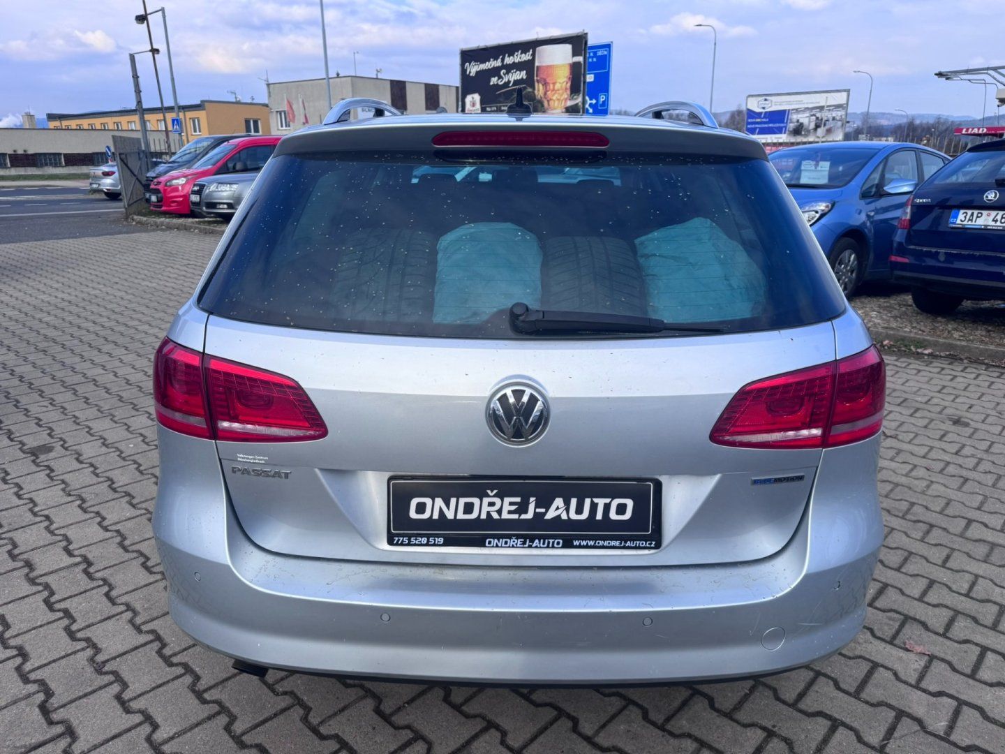 Volkswagen Passat, 1,6 TDI 77 KW KOLA STK - fotka 5