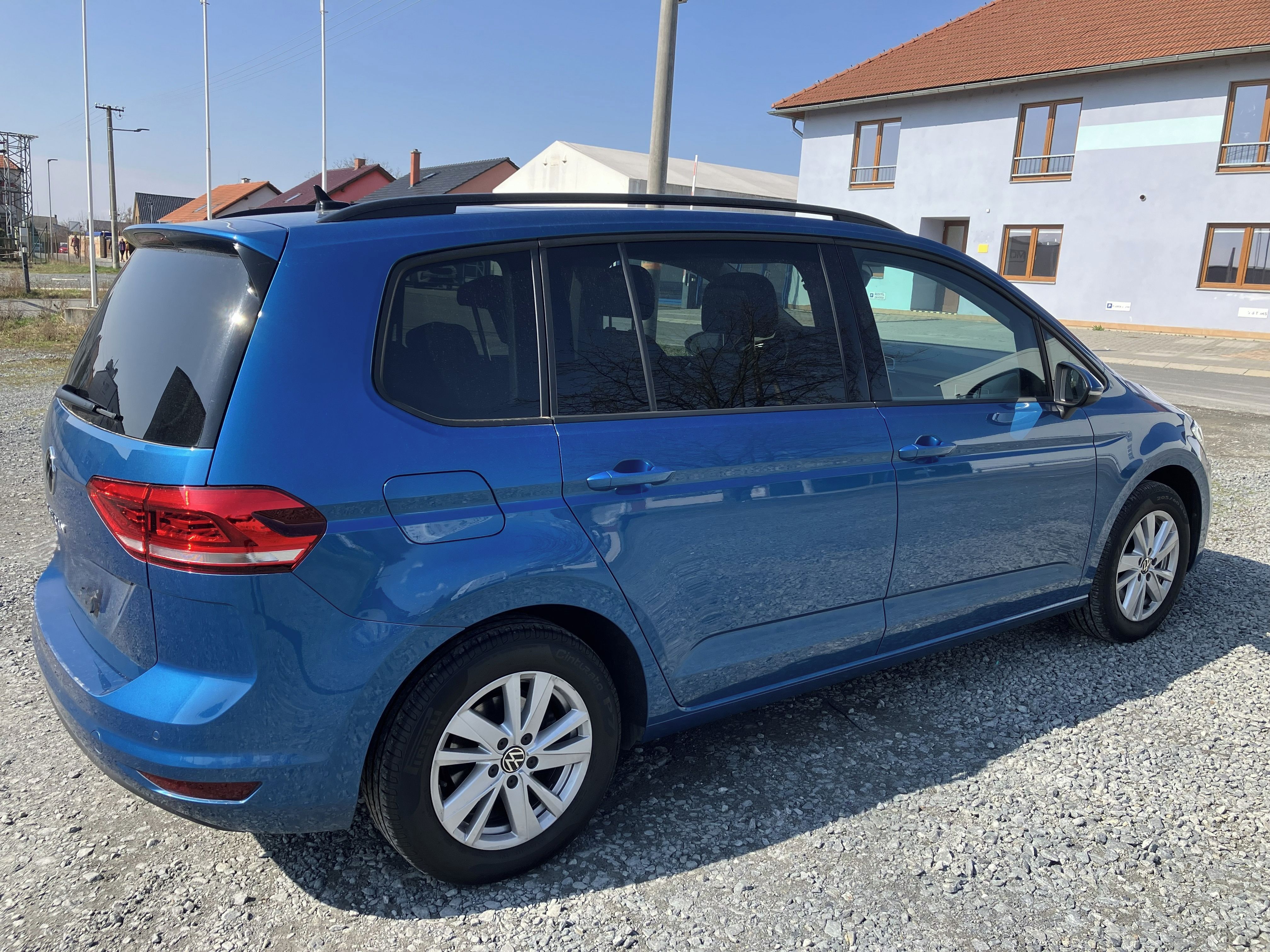 Volkswagen Touran, 2.0 TDI - Panorama, Webasto - fotka 5