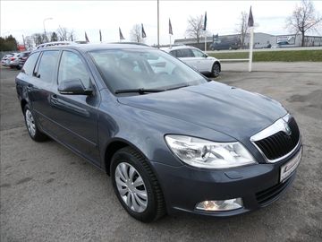 1,8 TSI ELEGANCE, serviska