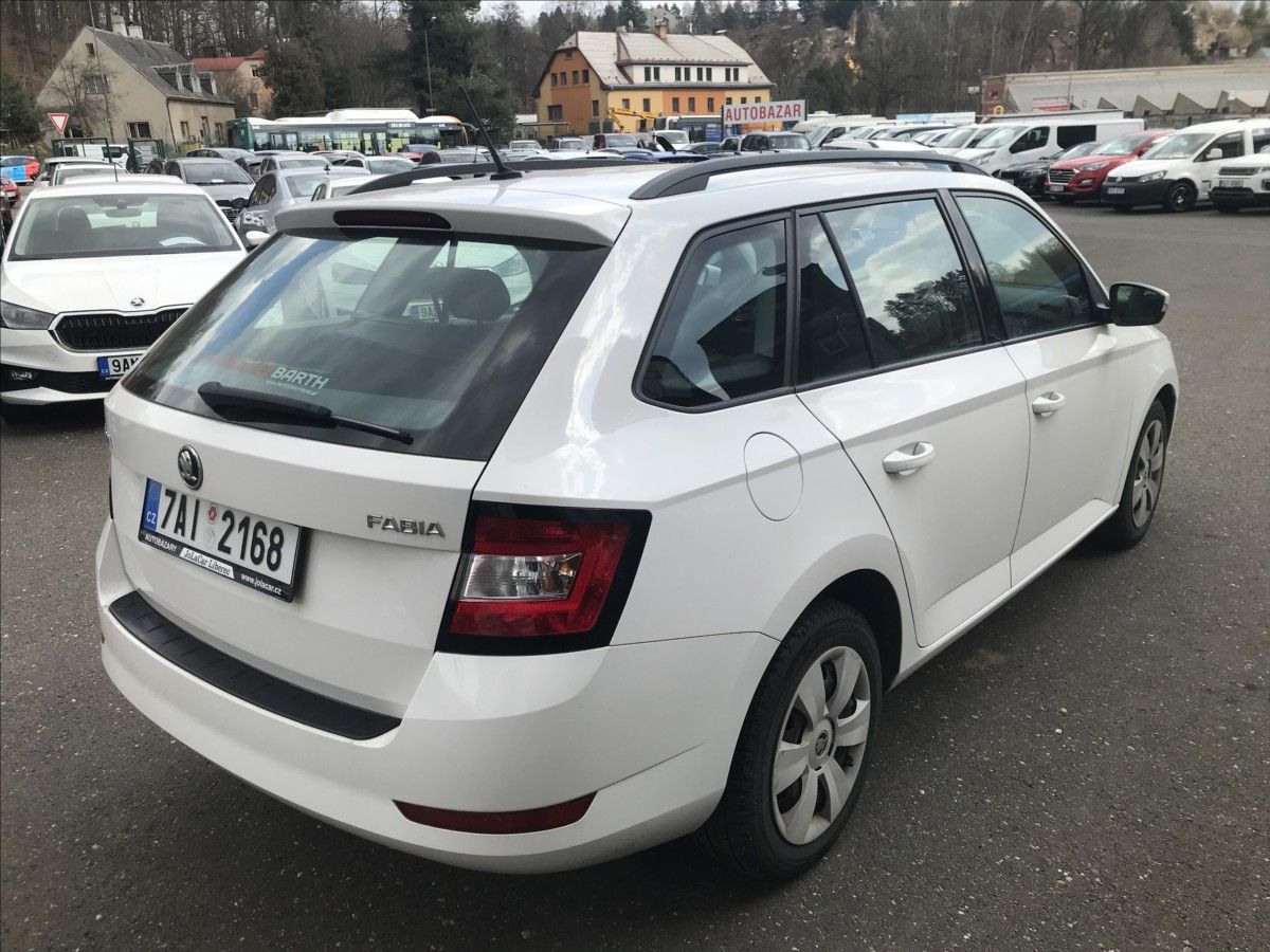 Škoda Fabia, 1,0 TSi 70kW Combi - fotka 4