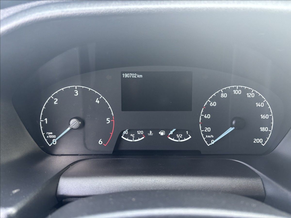 Ford Tourneo Custom, 2,0 L2H1 8 míst č.84. - fotka 6